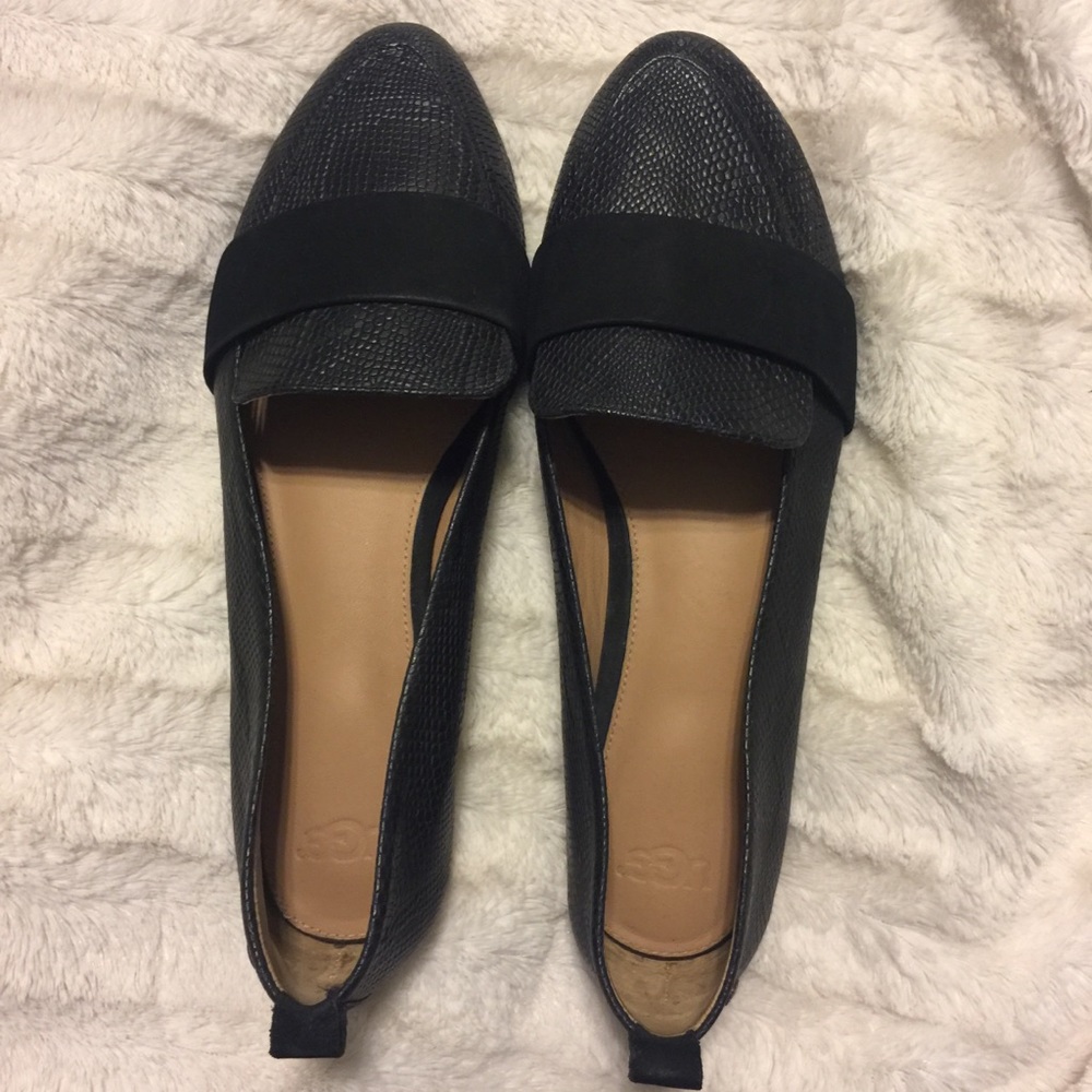 SUPER comfy Ugg flats!